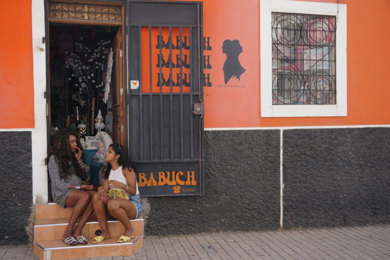 Florilège de scènes de vie dans les rues de Mindelo